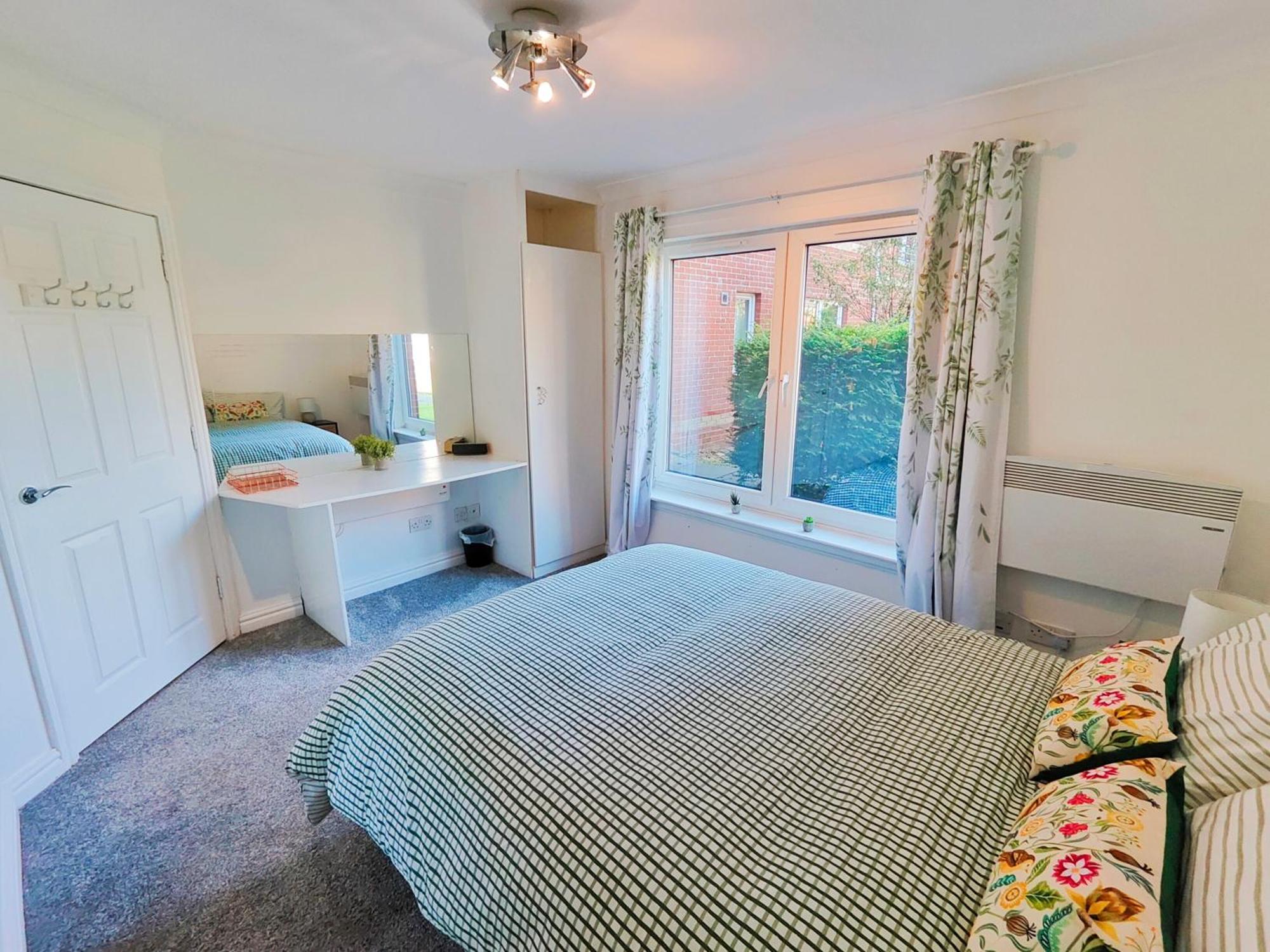 La Casita, Quarry - 2 Bedroom Entire Apartment With Free Parking Glasgow Eksteriør billede